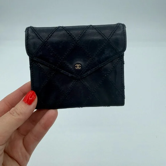 Chanel Navy Quilted Wallet - Picture 1 of 7